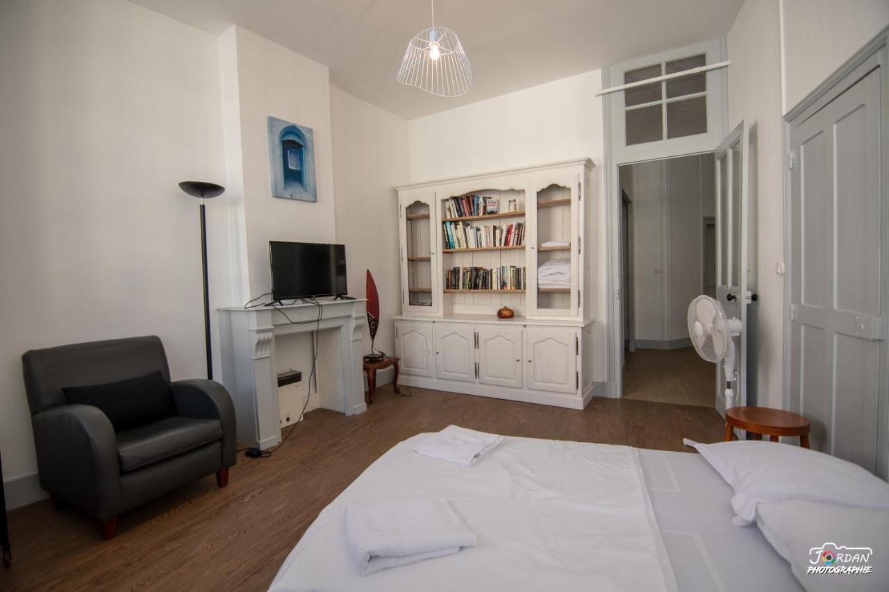 Hyper Centre - 3 Chambres - Gare - Wifi - Cosy Bourg-en-Bresse Exterior photo